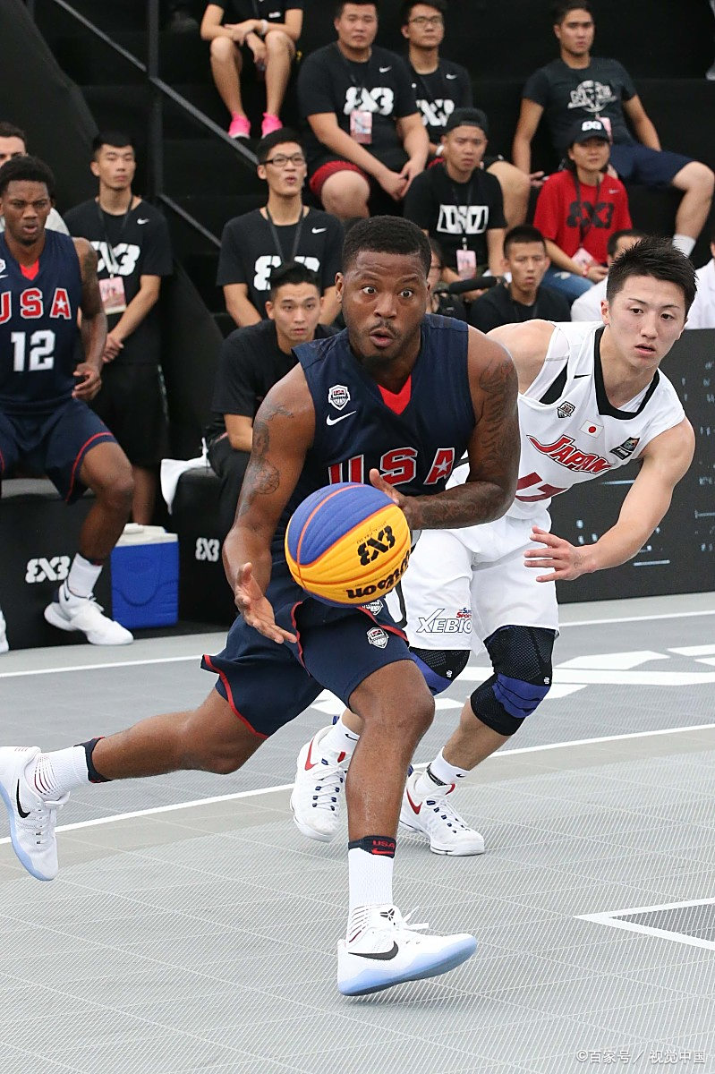 澳大利亚男篮力克土耳其男篮,萨姆·米切尔制霸全场 澳大利亚男篮力克土耳其男篮,萨姆·米切尔制霸全场