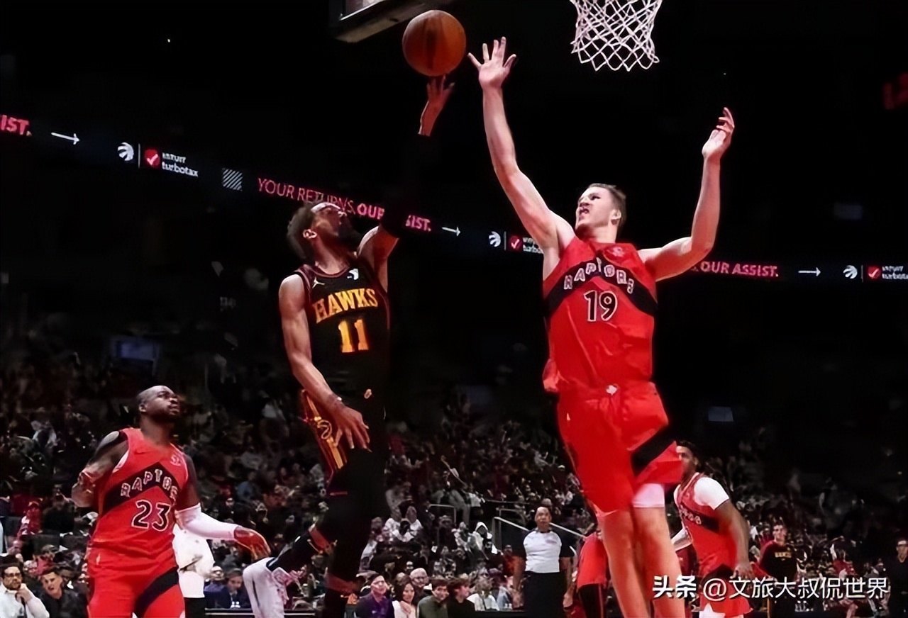 老鹰击败小牛,取得胜利 老鹰击败小牛,取得胜利